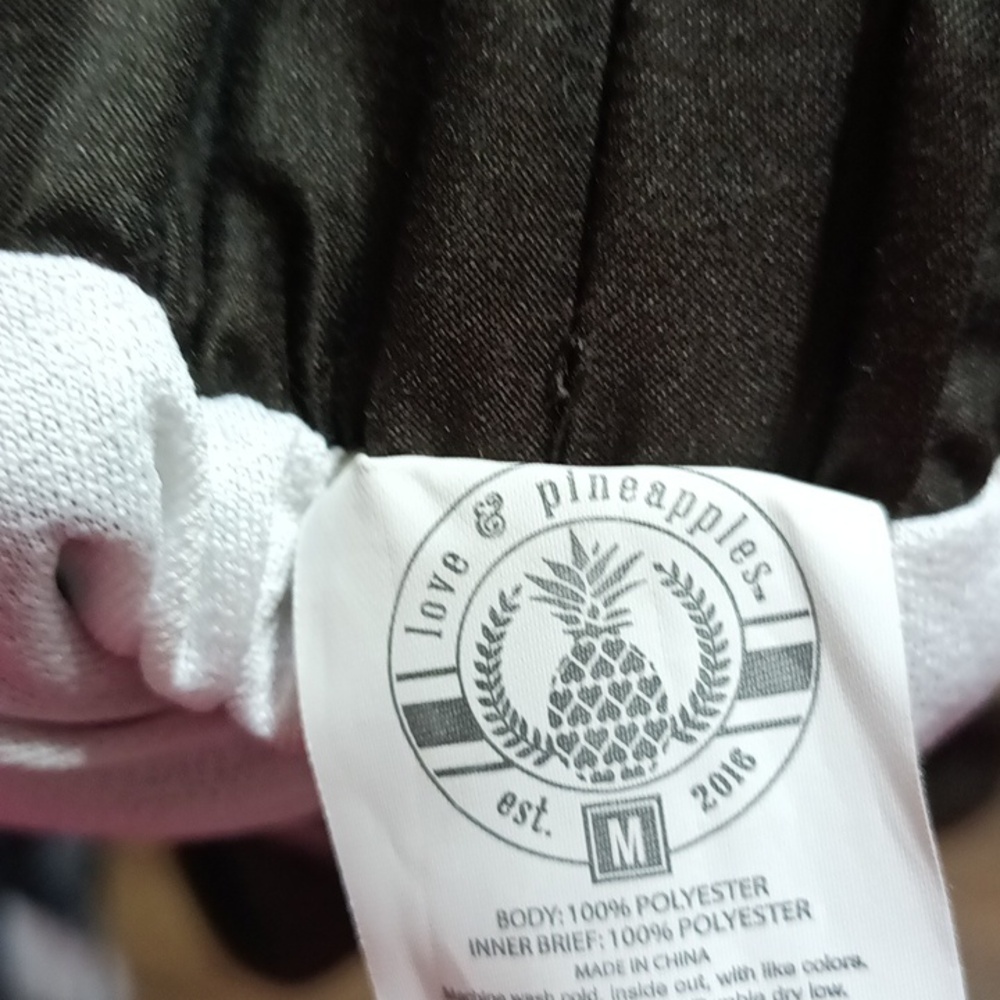 love & pineapple athletic shorts FLAWED - Picture 3 of 6